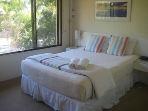 Budget Apartment, Two bedroom | 2 bedrooms, individually furnished, iron/ironing board, free WiFi
