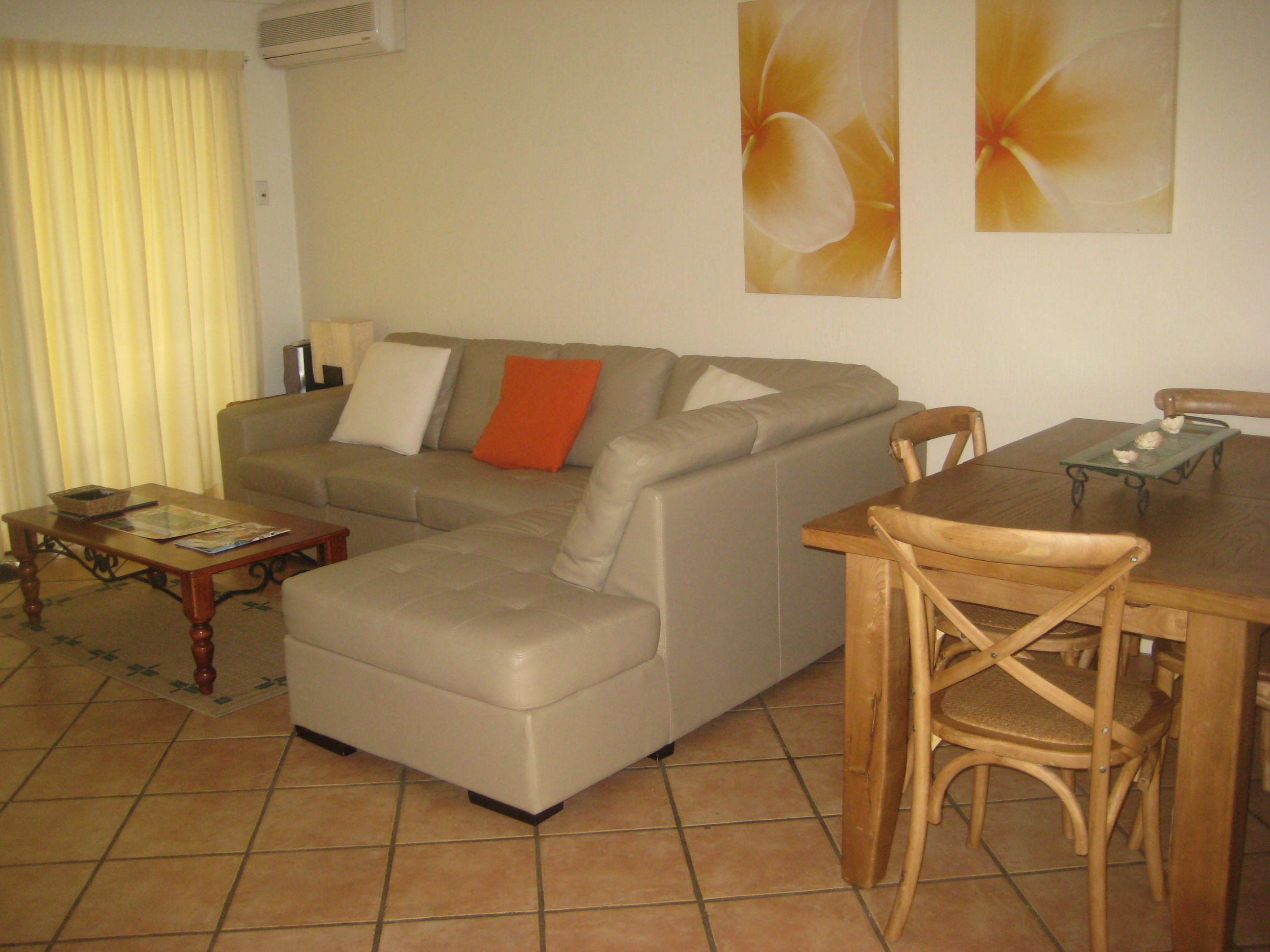 Budget Apartment, Two bedroom | In-room dining