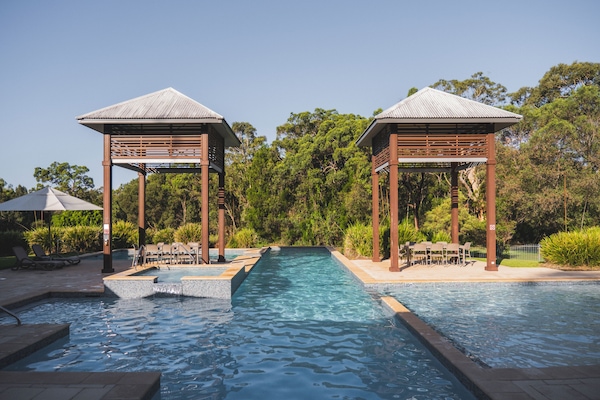 4 piscinas al aire libre, sillones reclinables de piscina