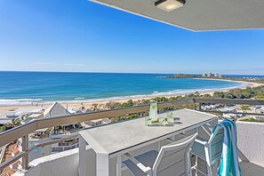 Apartamento panorámico, 3 habitaciones, vistas al mar | Vistas del balcón