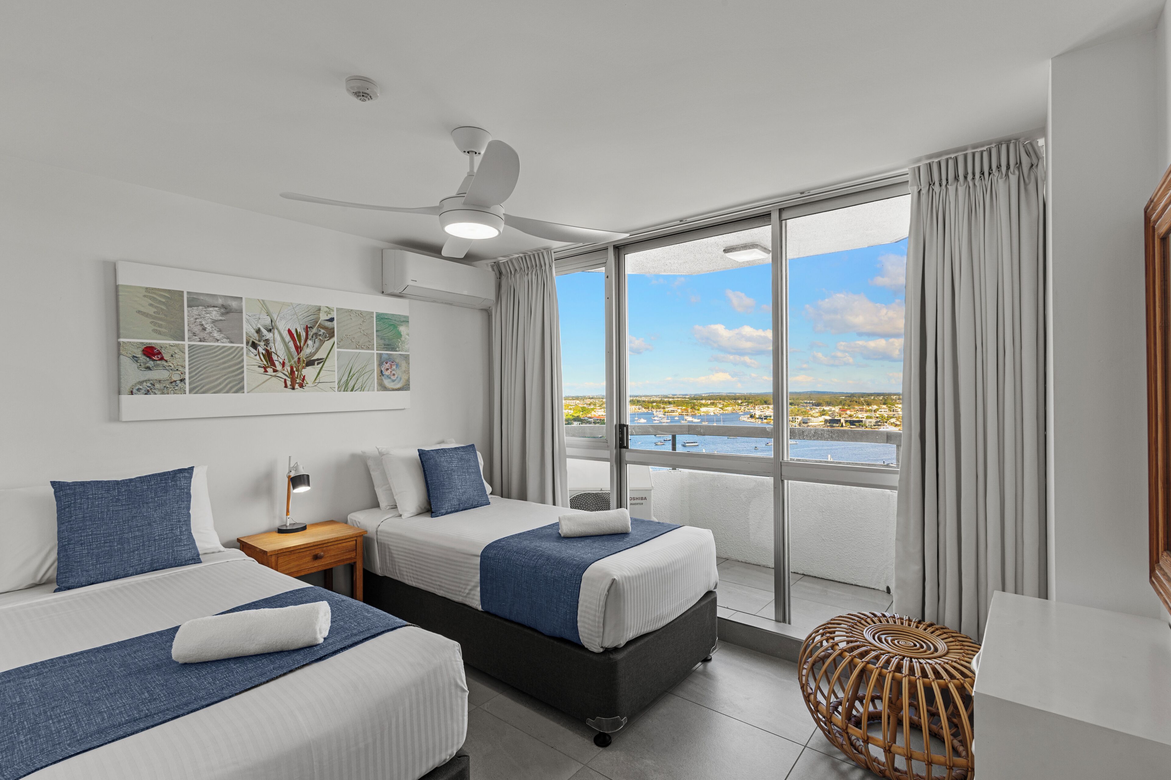 panoramic apartment, 3 bedrooms, ocean view | 3 bedrooms, desk, laptop workspace, iron/ironing board