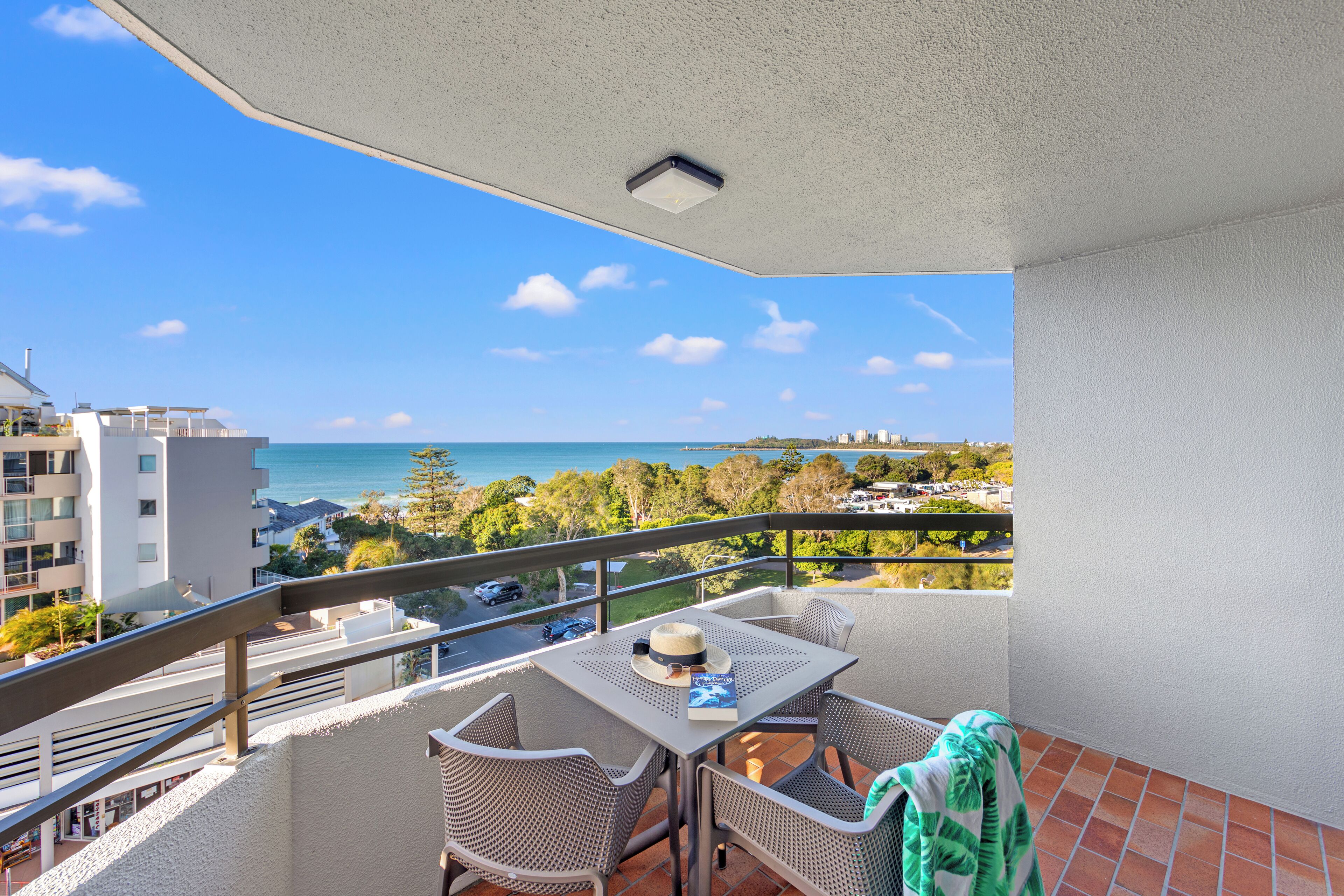 one bedroom ocean view | balcony