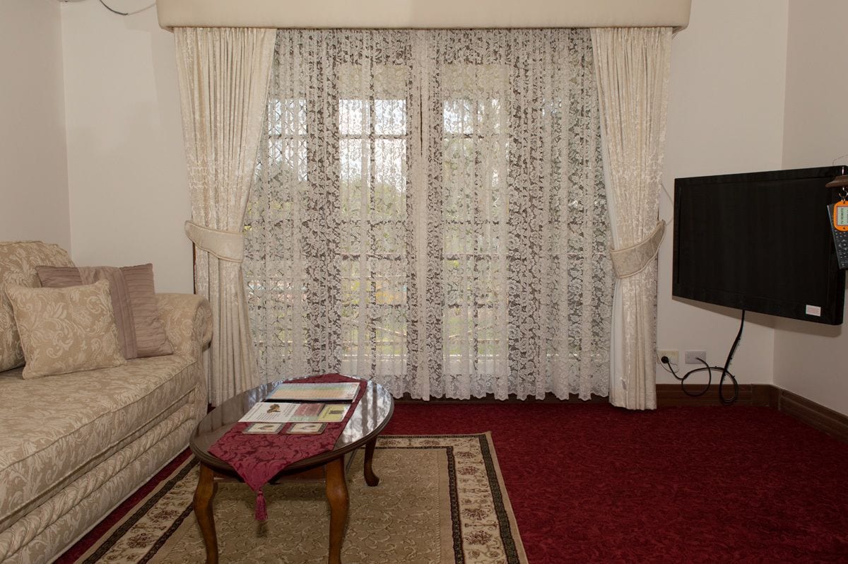 standard room, balcony (victorian suites.) | down duvets, individually decorated, individually furnished