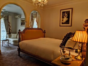 Standard Room, Balcony (Victorian Suites) with Split level, Spacious Lounge area, Ensuite bathroom | Down duvets, individually decorated, individually furnished