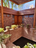 Premium bedding, in-room safe, individually decorated