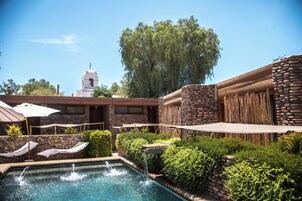 Outdoor pool, pool umbrellas, sun loungers