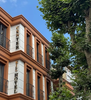 Façade de lâhĂ©bergement