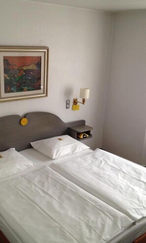In-room safe, desk, iron/ironing board, cots/infant beds