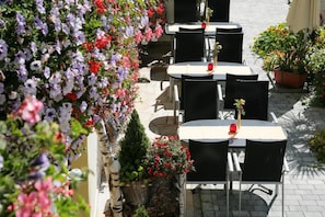 Outdoor dining - Eder Michaela (Saalbach-Hinterglemm)