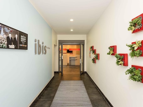 Exterior. ibis Esch Belval