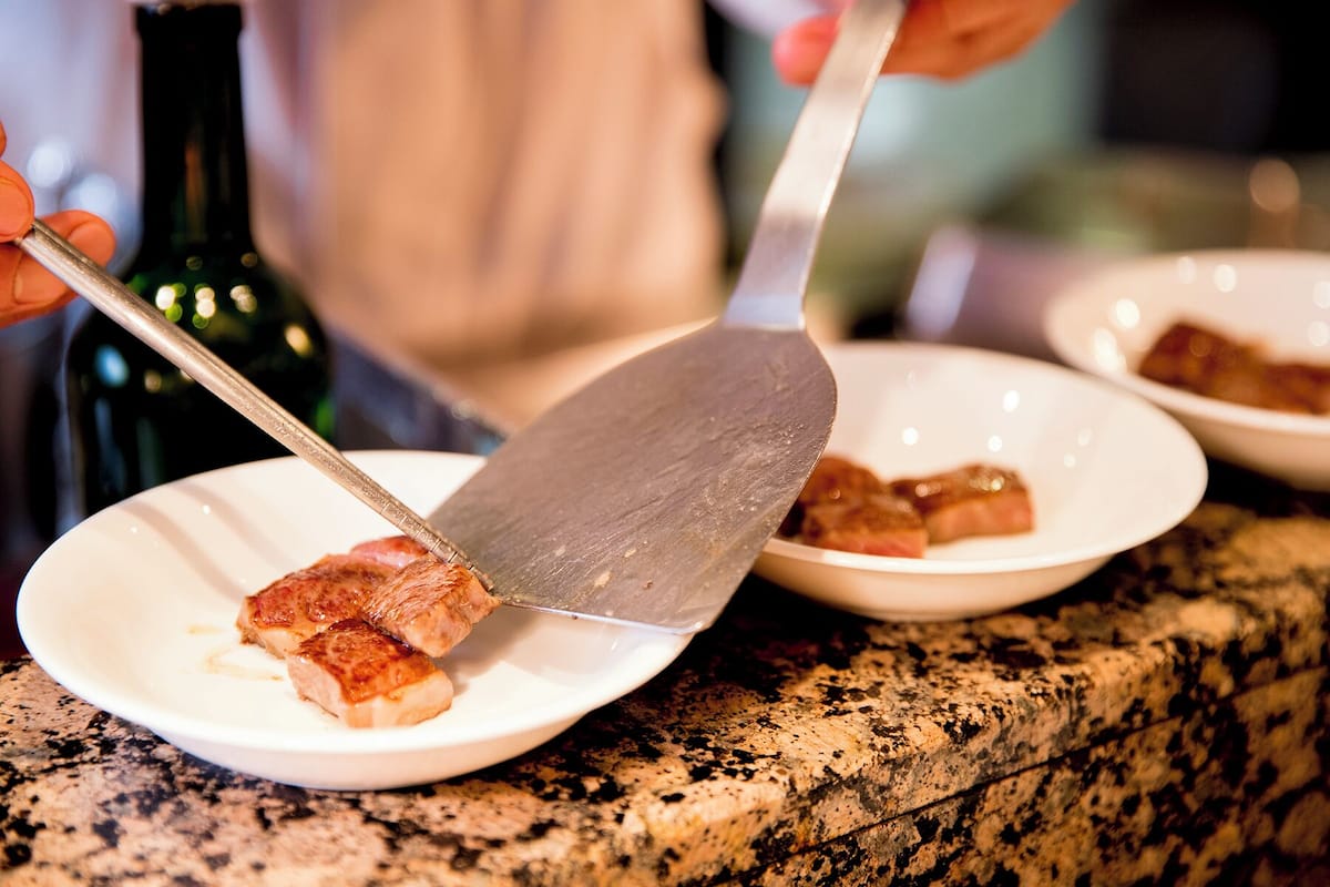 Habitación tradicional, para no fumadores (Japanese beef dinner buffet&BF buffet) | Área de sala de estar | Televisión de pantalla plana