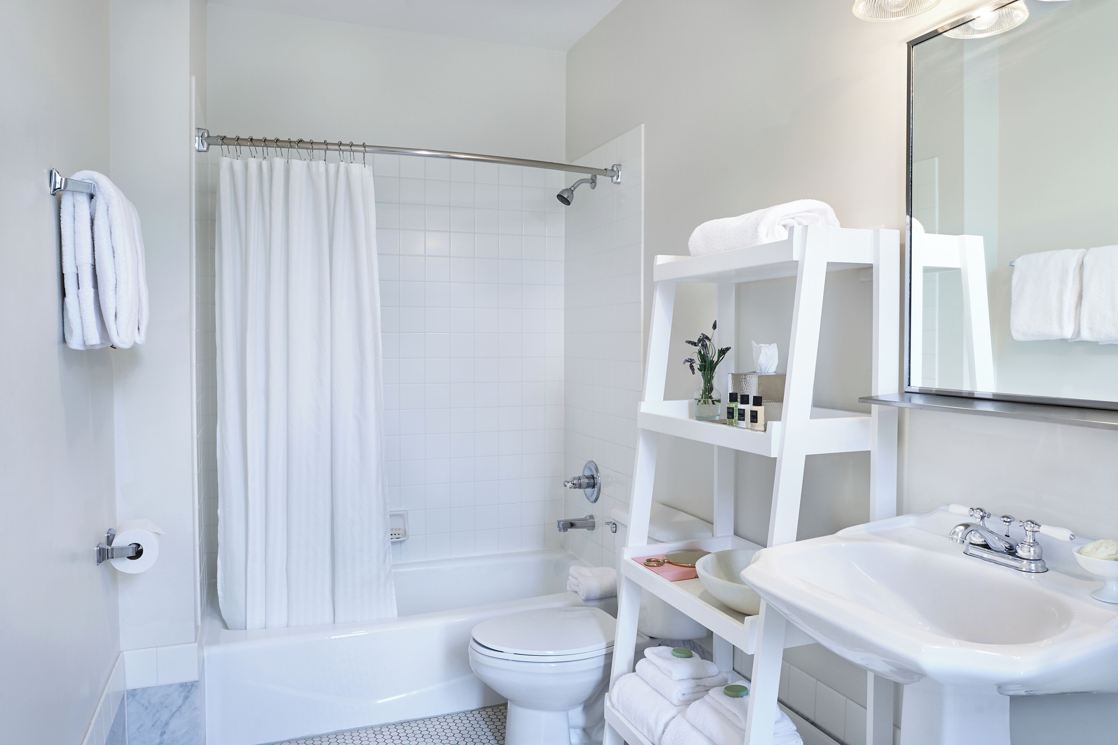 free toiletries, bathrobes, towels