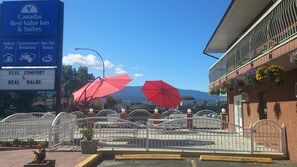 Exterior - Canadas Best Value Inn & Suites Vernon (Vernon)