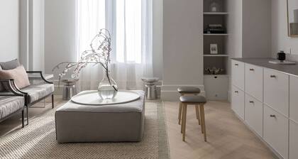 Mantra One Sandy Bay Road