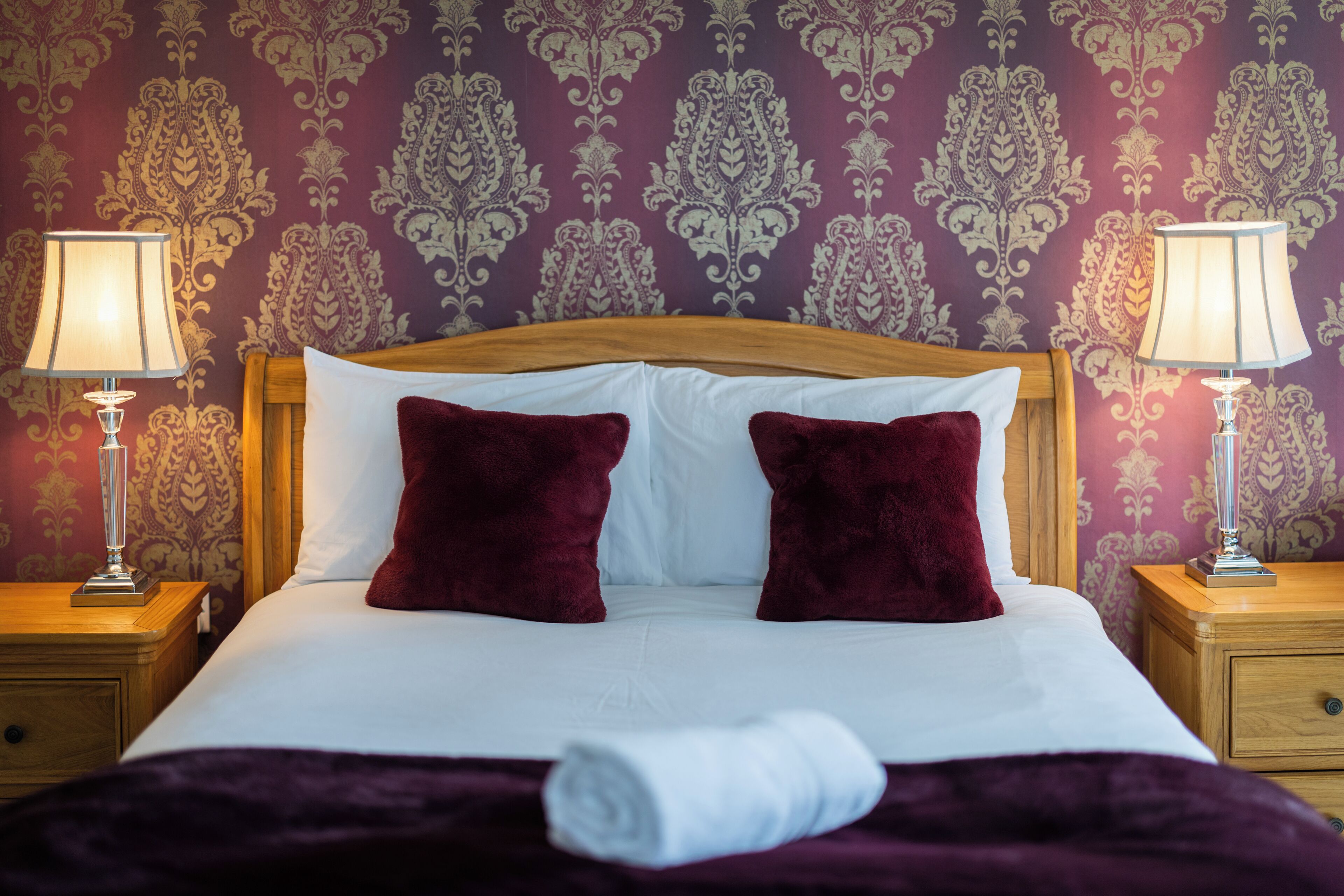 egyptian cotton sheets, premium bedding, pillow-top beds, in-room safe