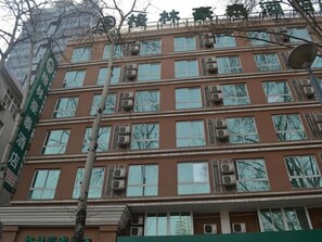 Exterior - GreenTree Inn LuoYang WangCheng Square Business Hotel (Luoyang)