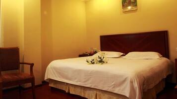 In-room safe, blackout curtains, free WiFi