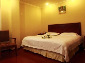 ตู้นิรภัยในห้องพัก, ผ้าม่านกันแสง, Wi-Fi ฟรี