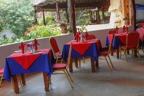 Breakfast, lunch, dinner served; international cuisine, beach views