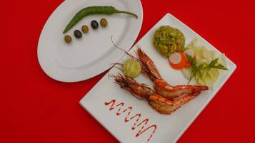 Comida y bebida