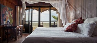 Catembe Gallery Hotel