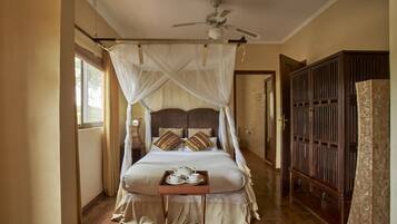 Zimmersafe, individuell dekoriert, individuell eingerichtet