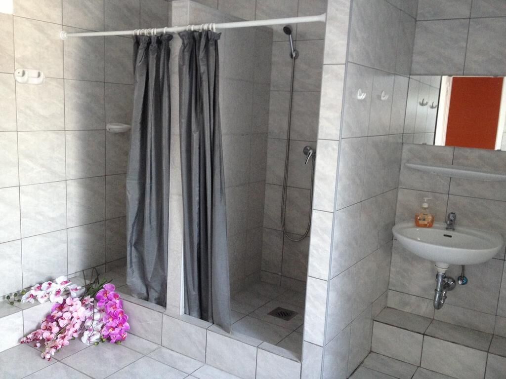 Hair dryer, towels