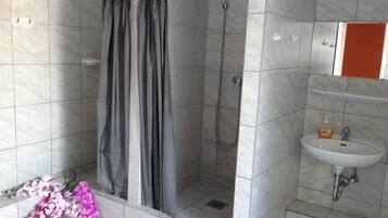 Hair dryer, towels