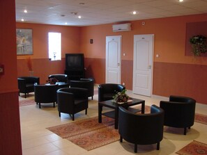 Lobby lounge - Timon (Budapest)