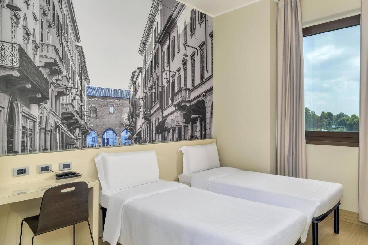 In-room safe, desk, laptop workspace, blackout curtains