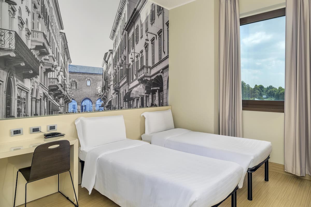 In-room safe, desk, laptop workspace, blackout curtains