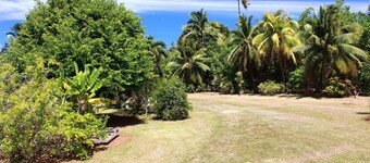 Gina's Garden Lodges
