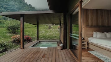Familie villa, 3 slaapkamers, hot tub, uitzicht op bergen | Terras