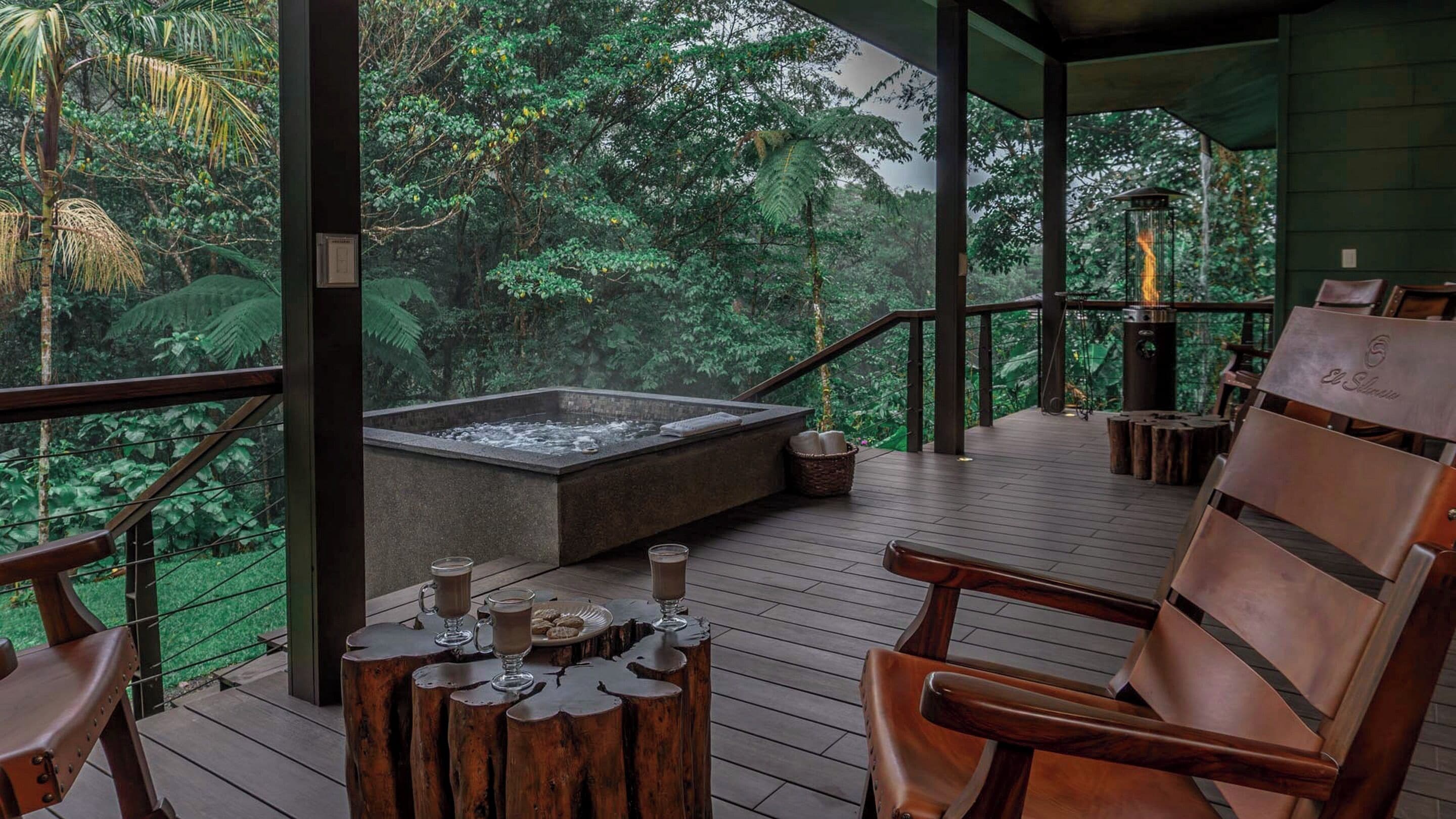 Luxury-Villa, 2 Schlafzimmer, Whirlpool, Bergblick | Terrasse/Patio