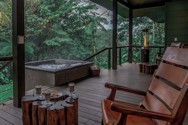Vila Mewah, 2 kamar tidur, hot tub, pemandangan gunung | Teras/patio