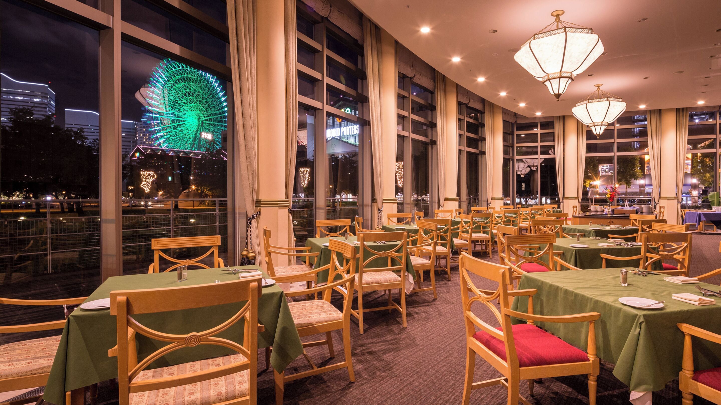 lunch and dinner served, french cuisine