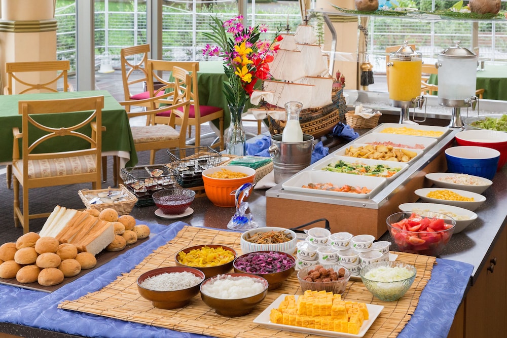 Navios Yokohama by null