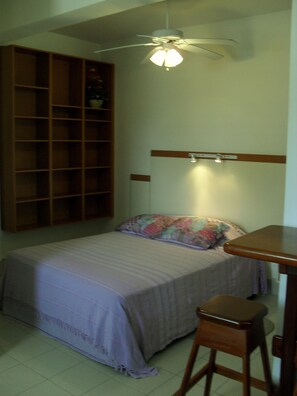 View from room - Michelo Suites (Placencia)