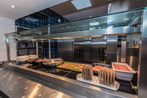 Free daily buffet breakfast - Lilleshall National Sports Centre (Newport)