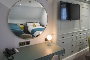 Deluxe Room | Bathroom