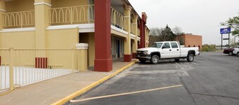 Americas Best Value Inn Weatherford, OK