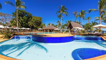 Outdoor pool, pool umbrellas, sun loungers