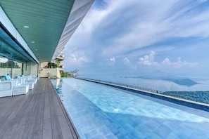 Alberca al aire libre