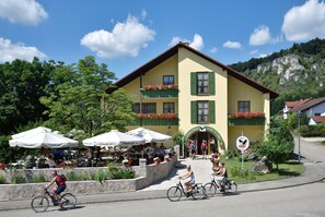 Terrace/patio - Landhotel zum Raben (Kipfenberg)