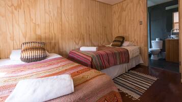 Standard Twin Room, Private Bathroom, Tower | Iron/ironing board, free WiFi