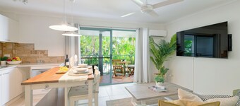 Chez Noosa Holiday Apartments