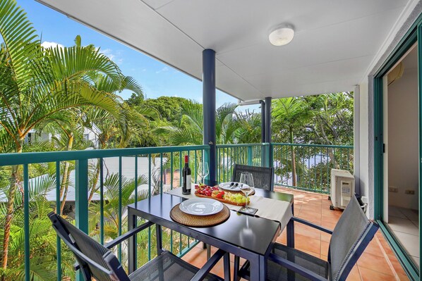 1 Bedroom Deluxe Apartment - Downstairs | Terrace/patio