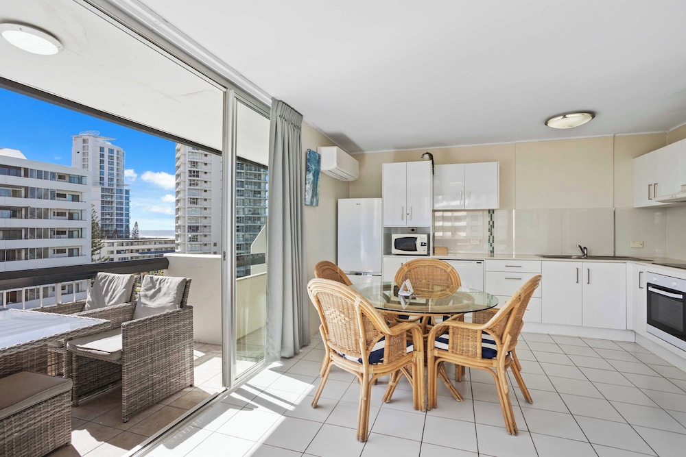 Hi Ho Beach Apartments by null