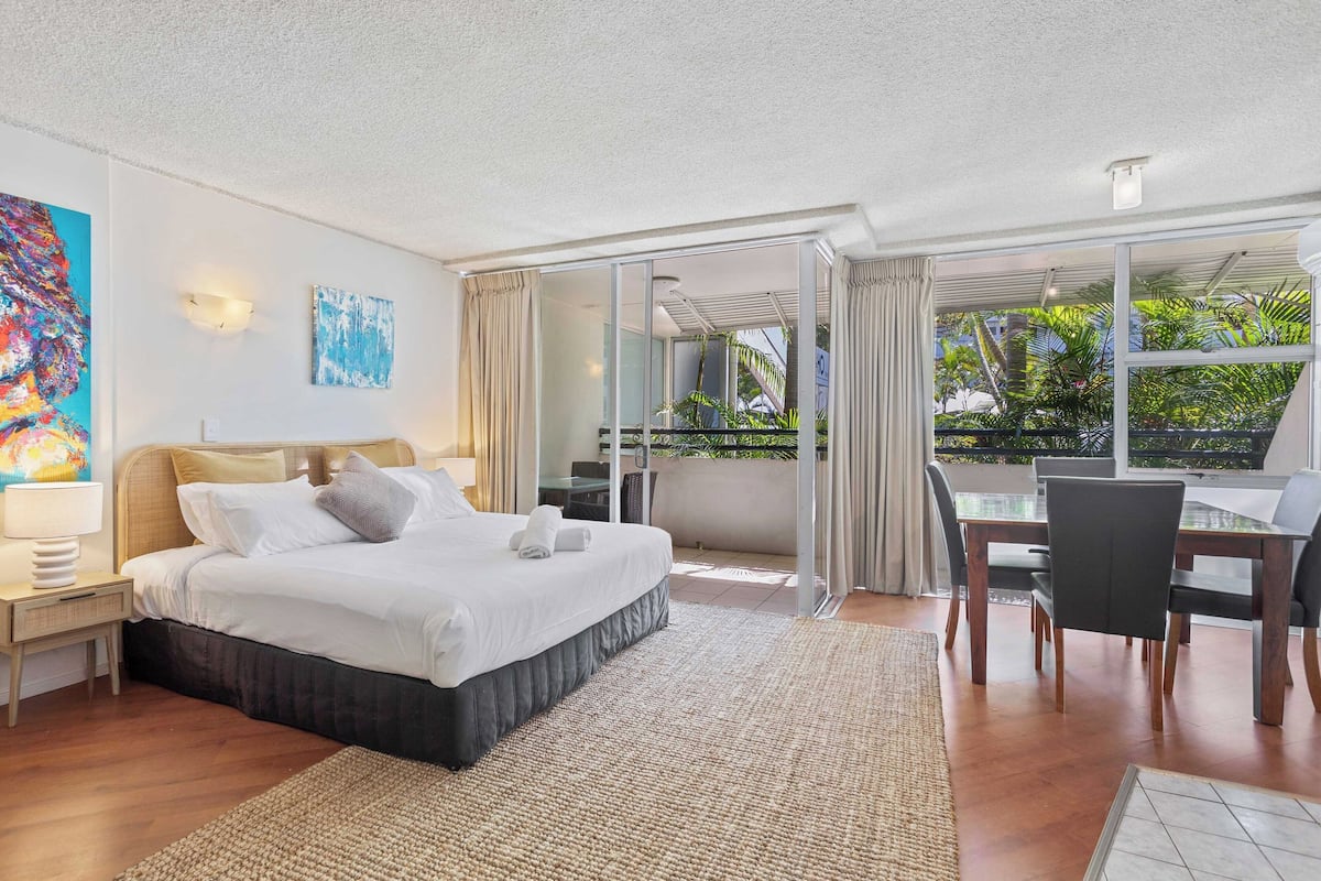 Suite monolocale Classic, 1 letto king, vista giardino | 1 camera, con stile personalizzato, con arredamento individuale
