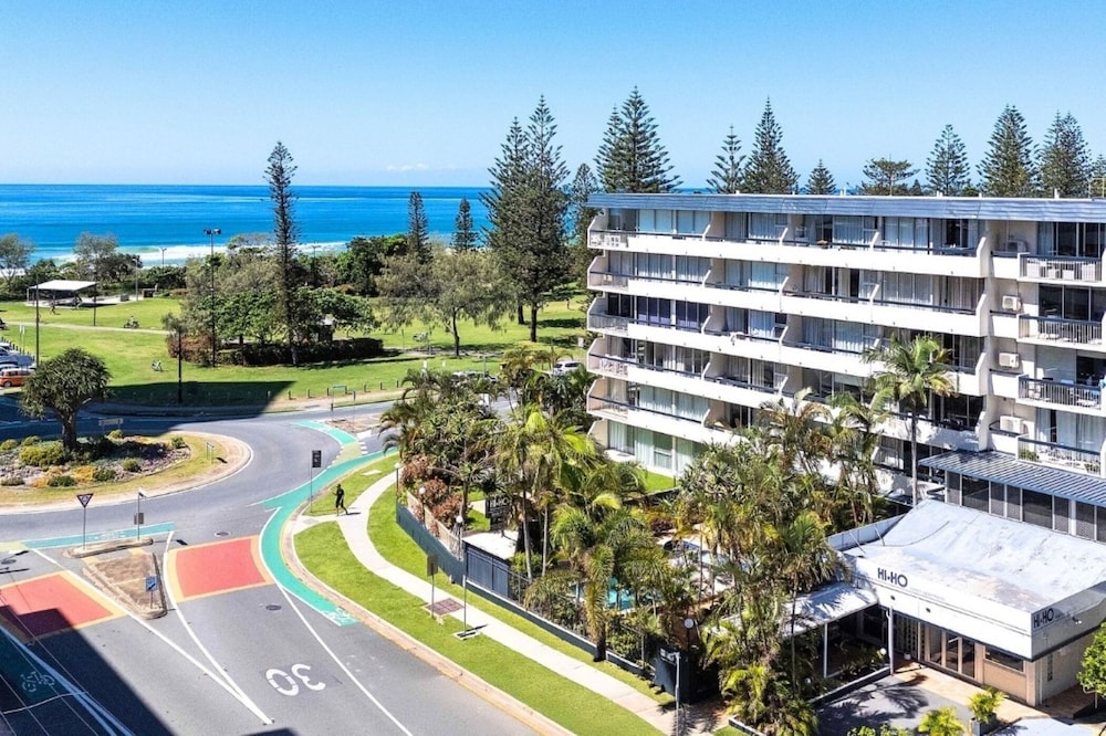 Hi Ho Beach Apartments by null